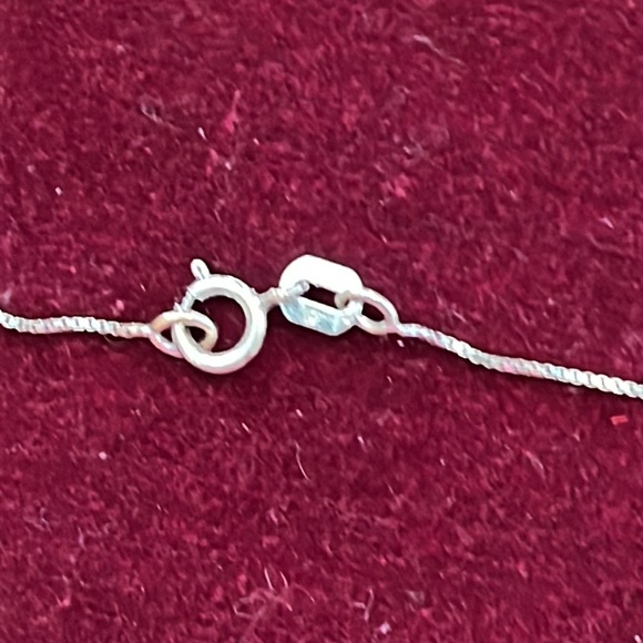 Fine gauge 18” sterling box chain. - Picture 3 of 4